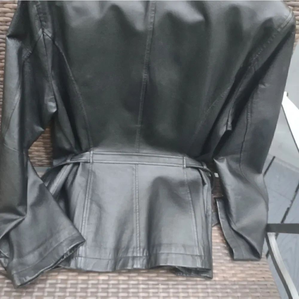 J Ferrar Size Medium Leather Jacket - Picture 3 of 6